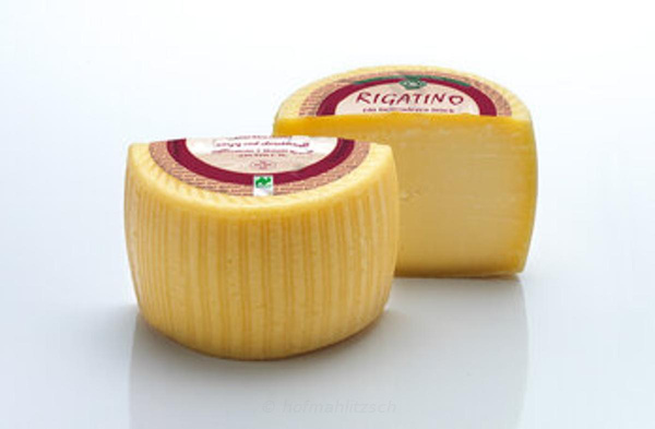Produktfoto zu Rigatino - Hartkäse aus Süditalien mit ausgeprägtem Geschmack