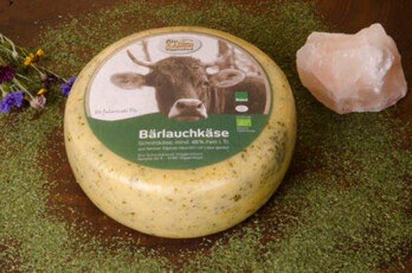 Produktfoto zu Bärlauchkäse aus Heumilch - vollmundig mit typischen Bärlauchgeschmack