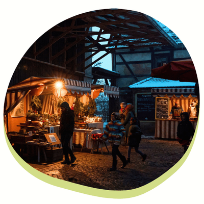 GlühweinNacht auf Hof Mahlitzsch im November 2026 zum Beginn des Advents. Mit regionalen Köstlichkeiten und traditionellem Handwerk.