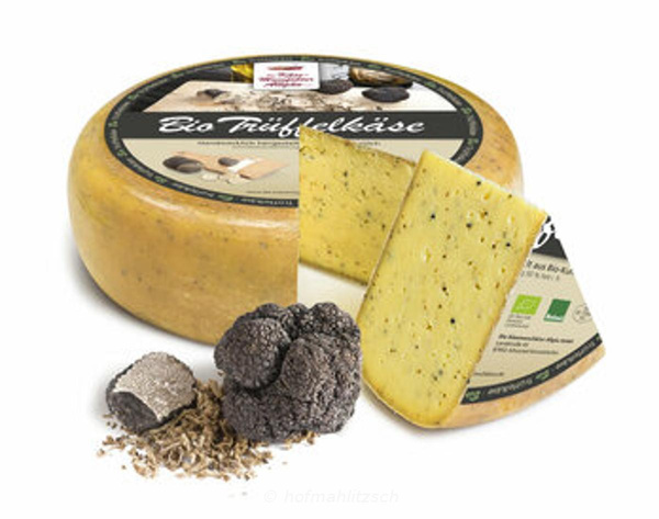 Produktfoto zu Allgäuer Trüffelkäse - mit schwarzen Trüffeln,  leicht nussig süßlich