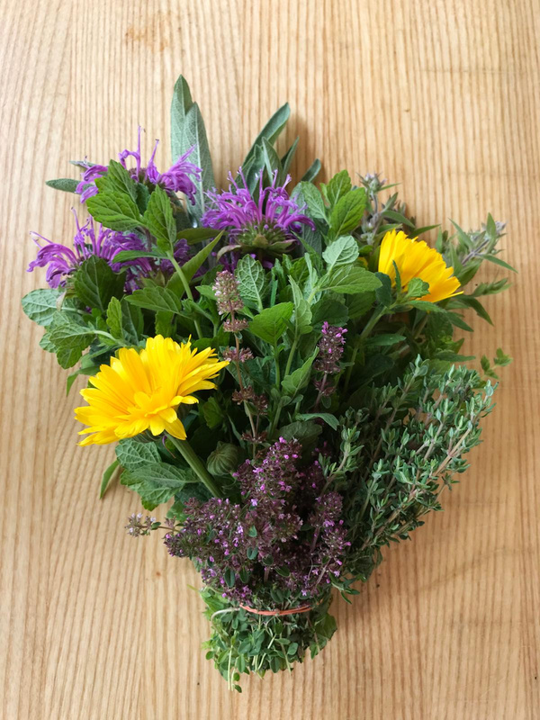 Produktfoto zu Bunte Teekräuter