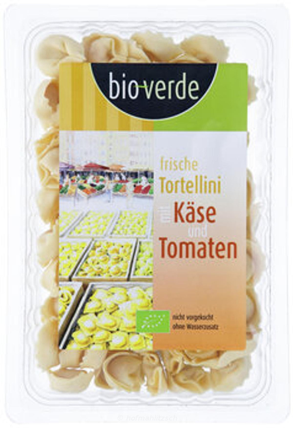Produktfoto zu Tortellini mit Käse & Tomaten