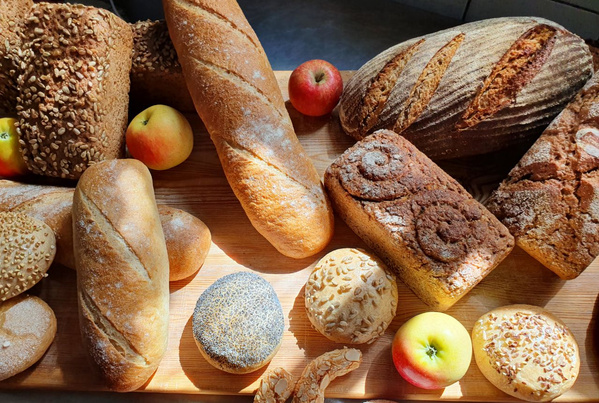 Köstliche Bio-Backwaren aus der hofeigenen Bäckerei