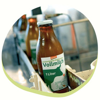 In der Hofmolkerei wird die Mahlitzscher Bio-Milch schonend veredelt.